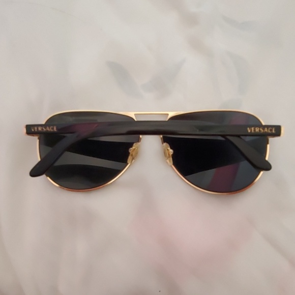 Versace Polarized Sunglasses - Picture 6 of 7